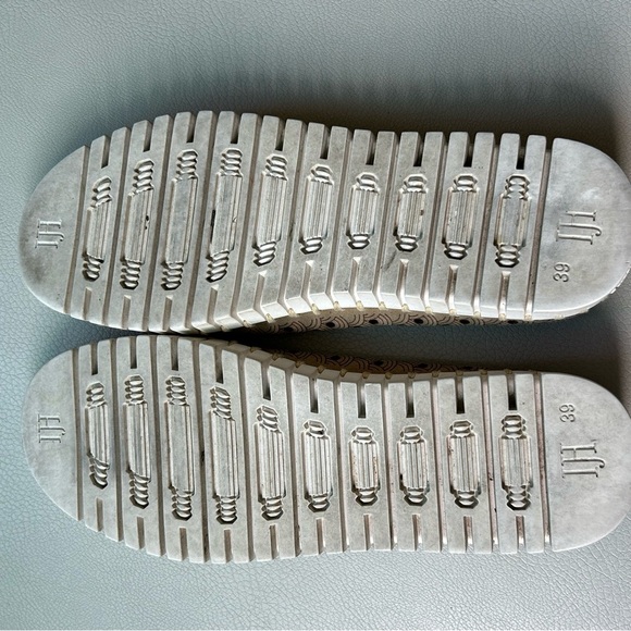 Ilse Jacobsen Tan Tulip Scallop Pattern Laser-Cut Slip-on Loafer Size 39 EU/9 US - Picture 6 of 11